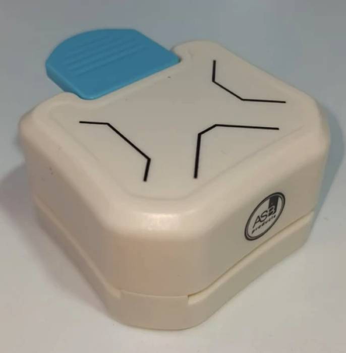 Troquelador Redondeadora De Esquina X 3